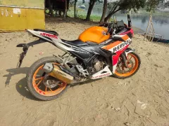 CBR 150R Repsol